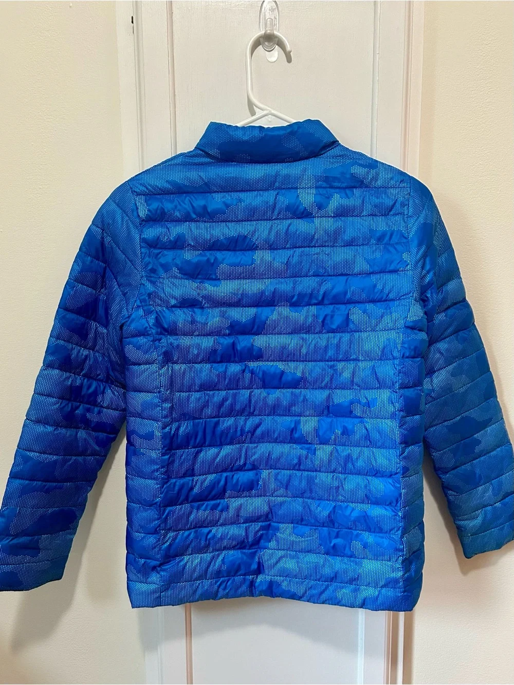 NWOT Lands’ End Boys Packable Puffer Jacket Blue Camo Medium 10-12
